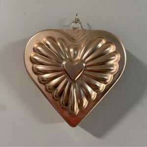 VINTAGE heart shaped jello mold decor